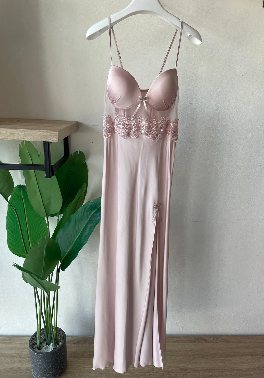 Long Luxurious Leave Embroidered Set