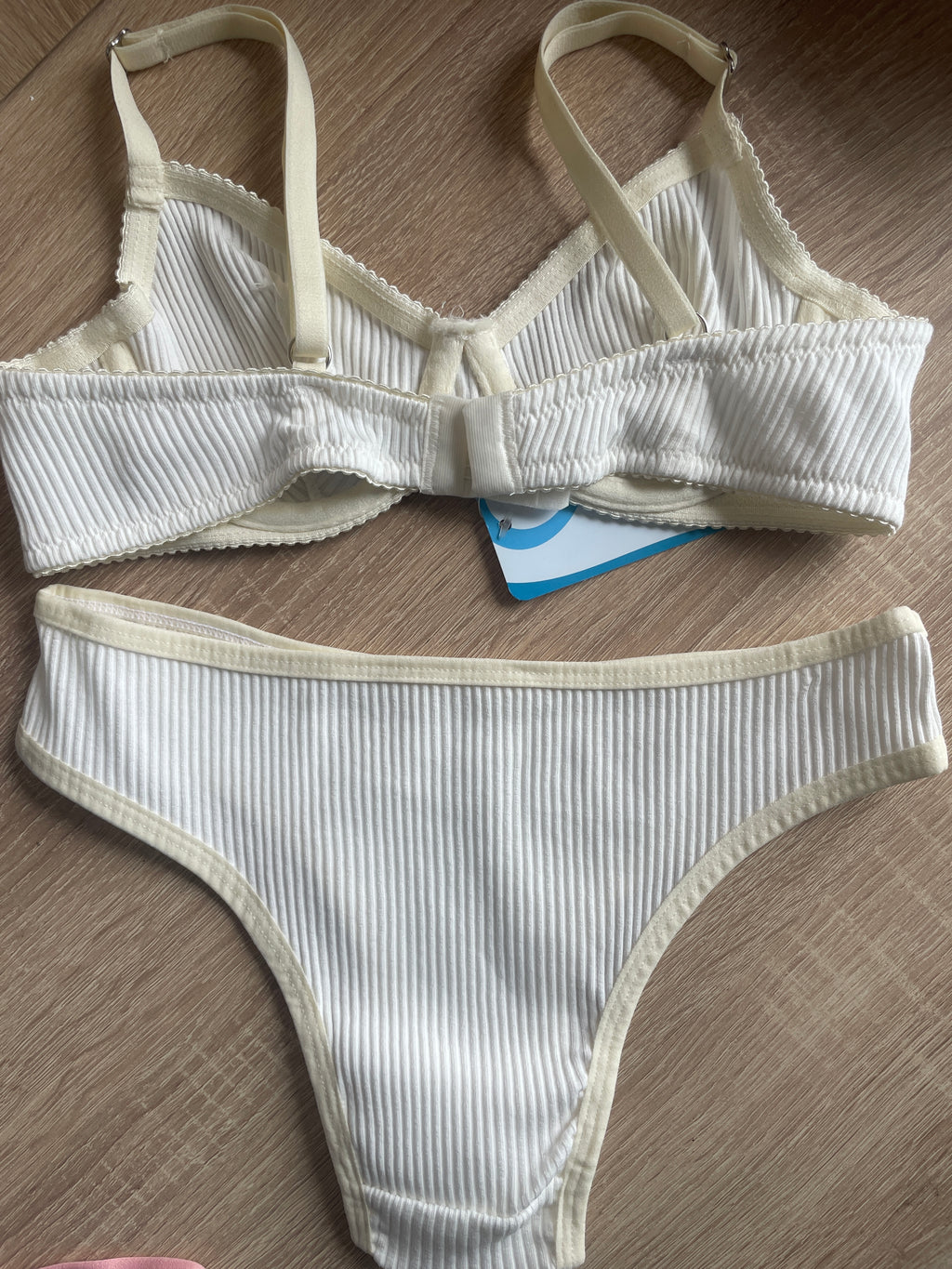 Luna White Solid Set