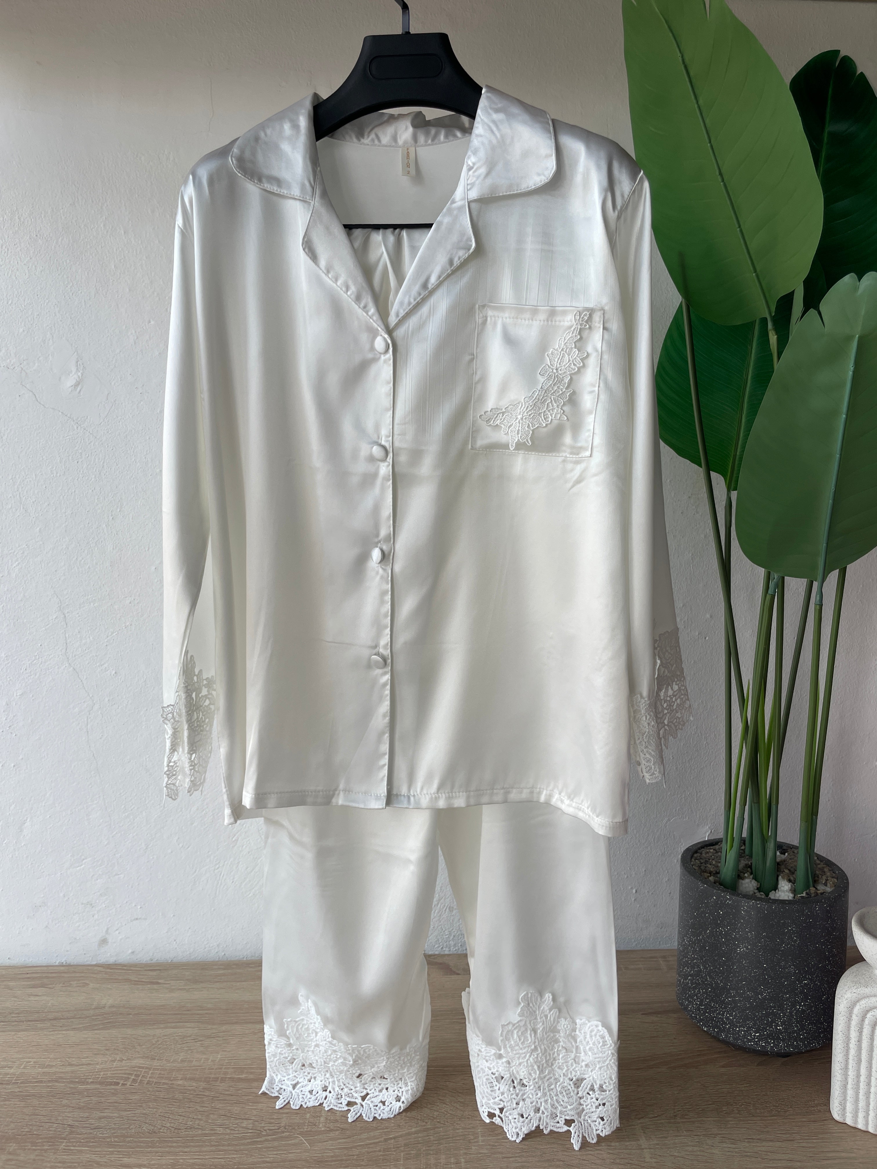 Embroidery End PJ