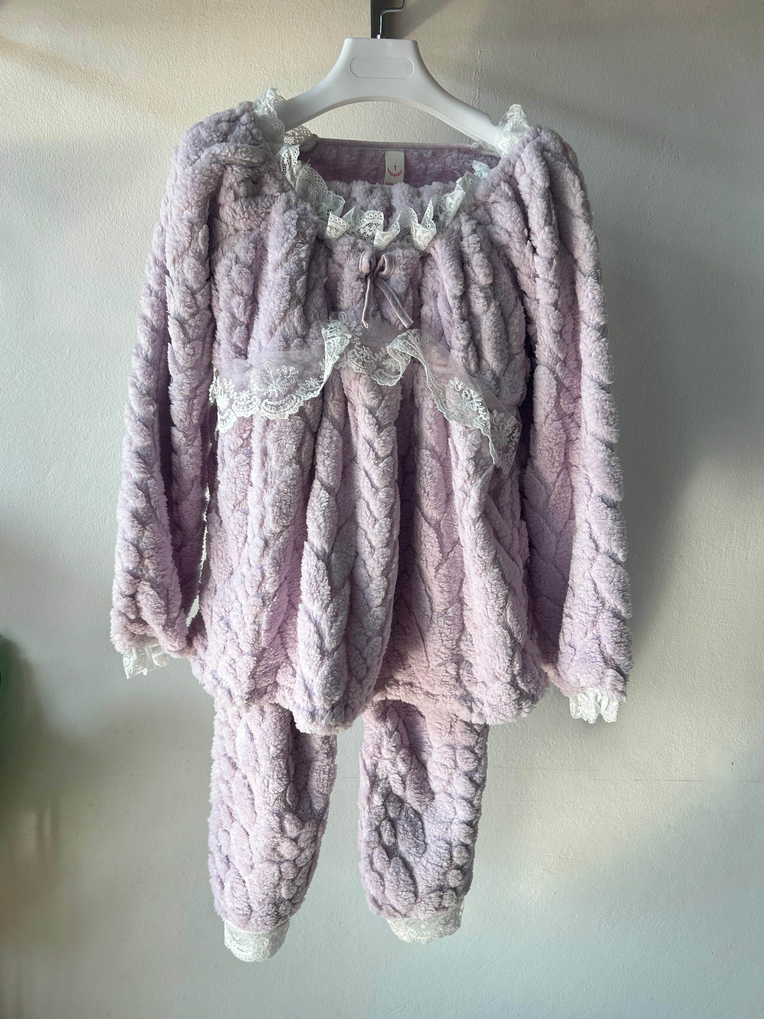 🎀 Princess Sculpted Bust Winter pajamas with Lace Detail S362