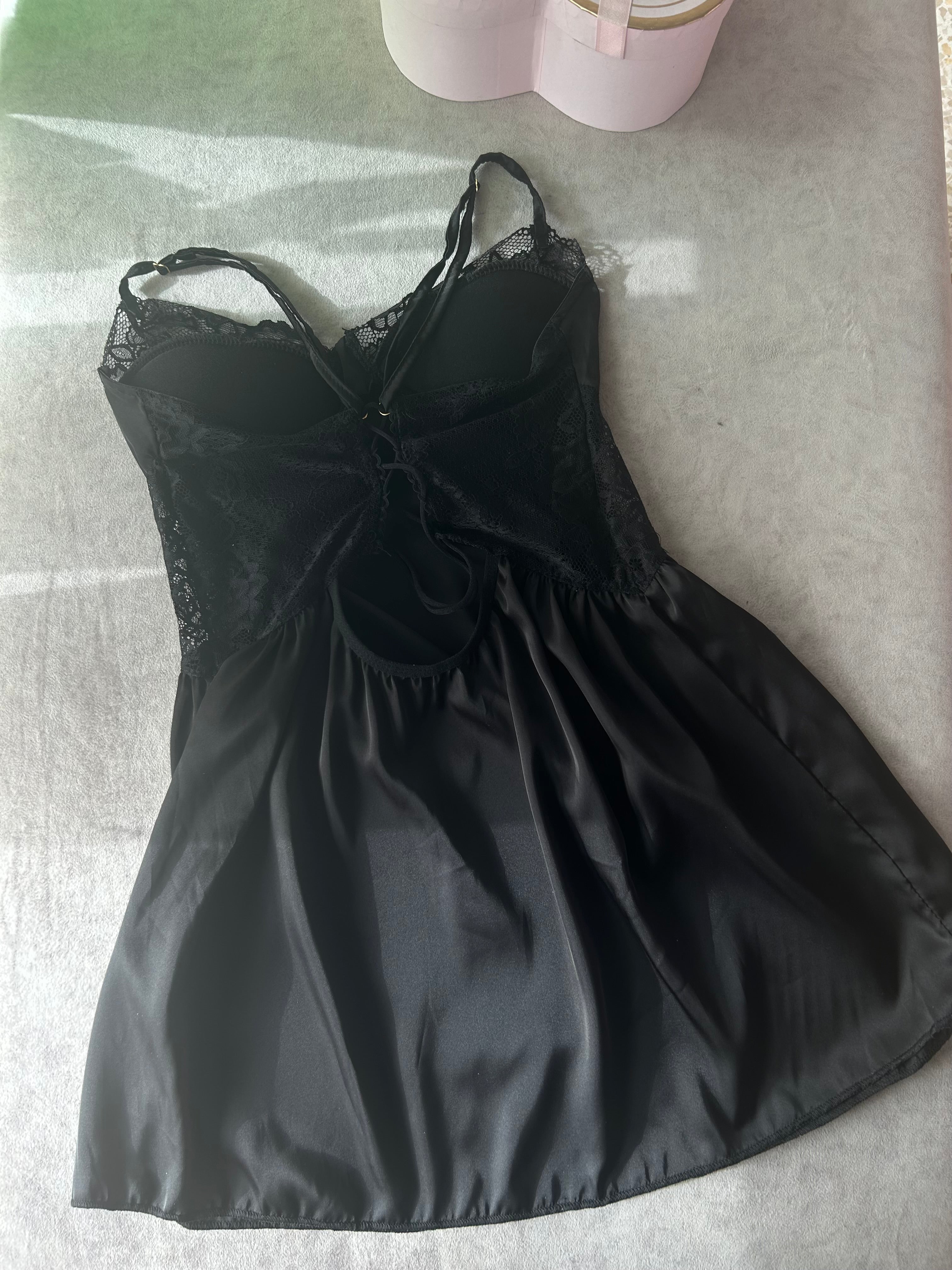 Feminine Silky with Ribbon