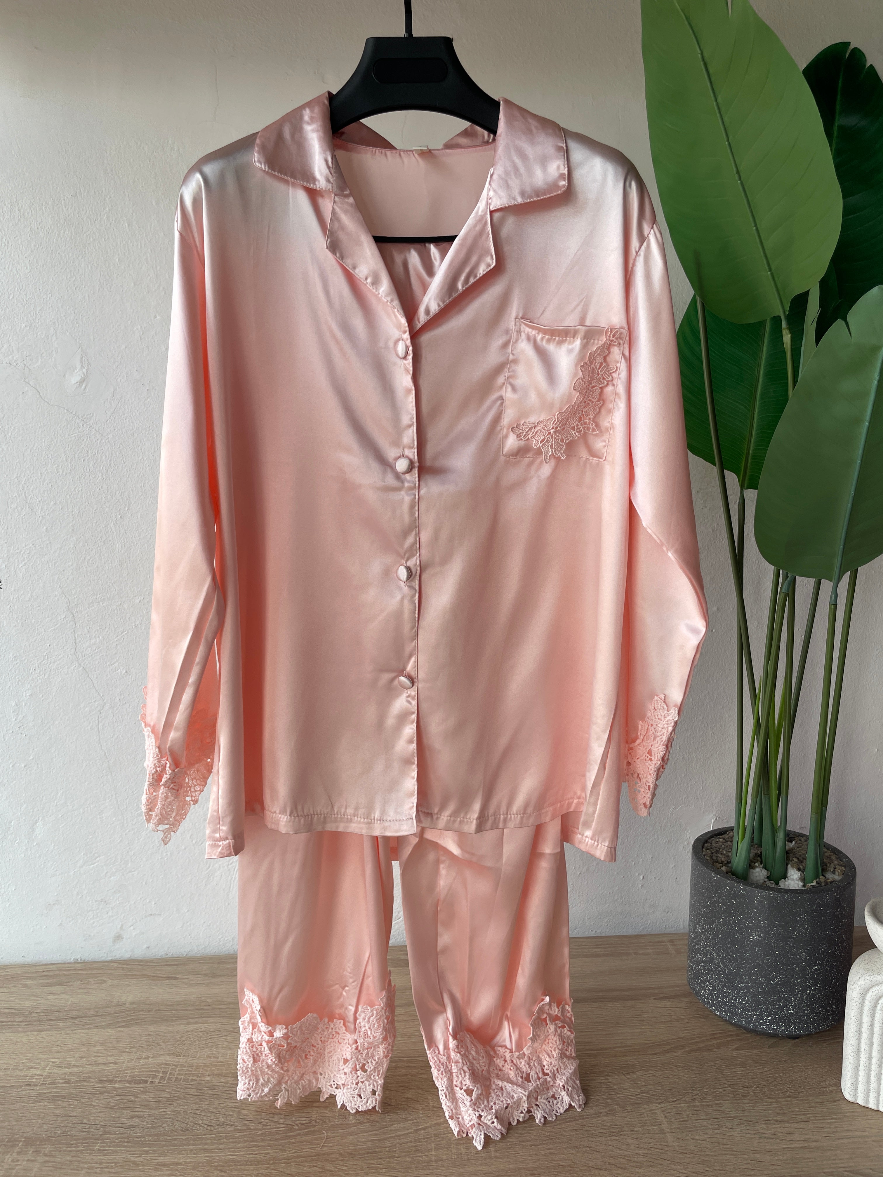 Embroidery End PJ