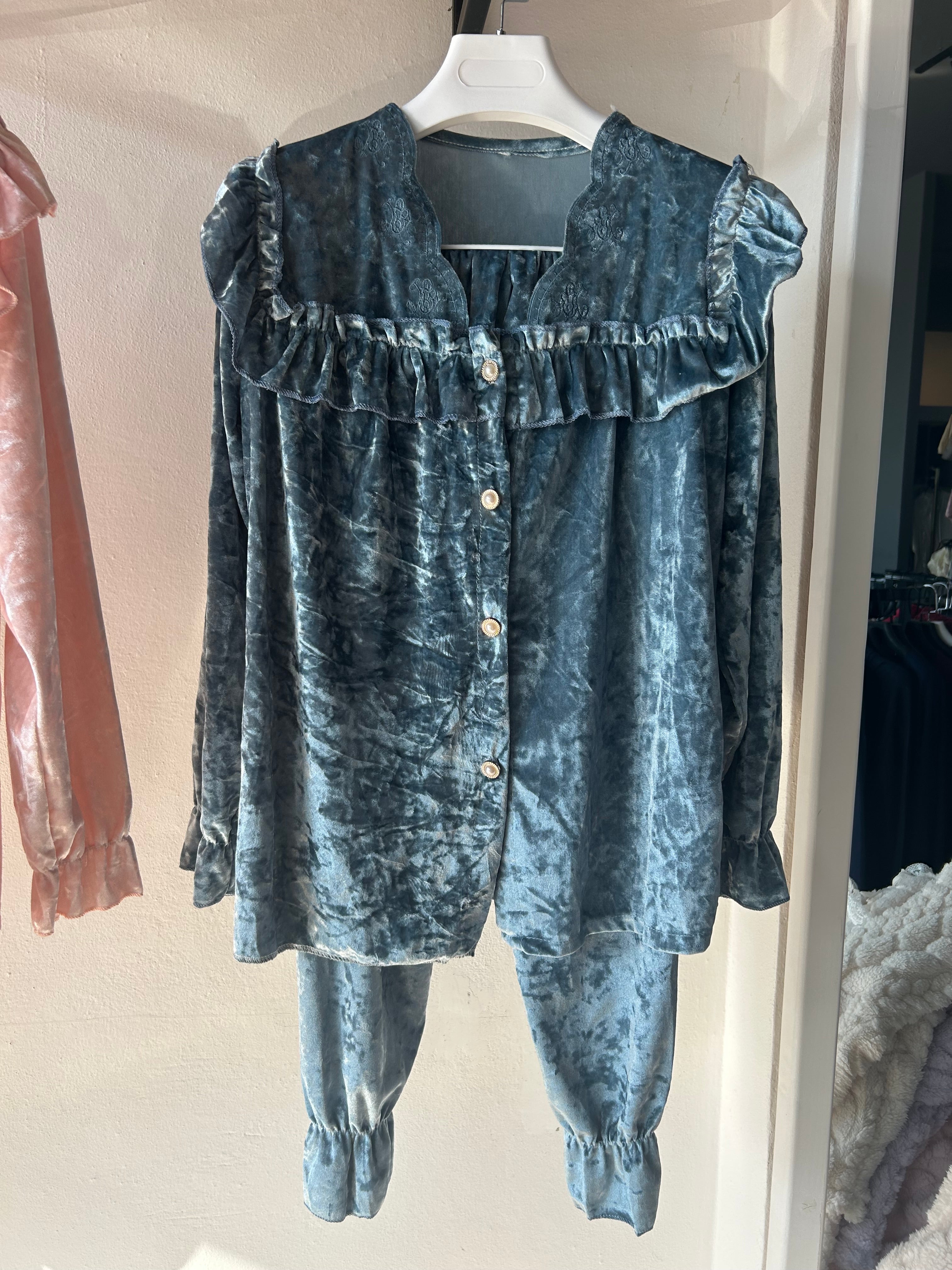 🎀 Luxury Princess Velour Pajama Set | Pearl Buttons S325