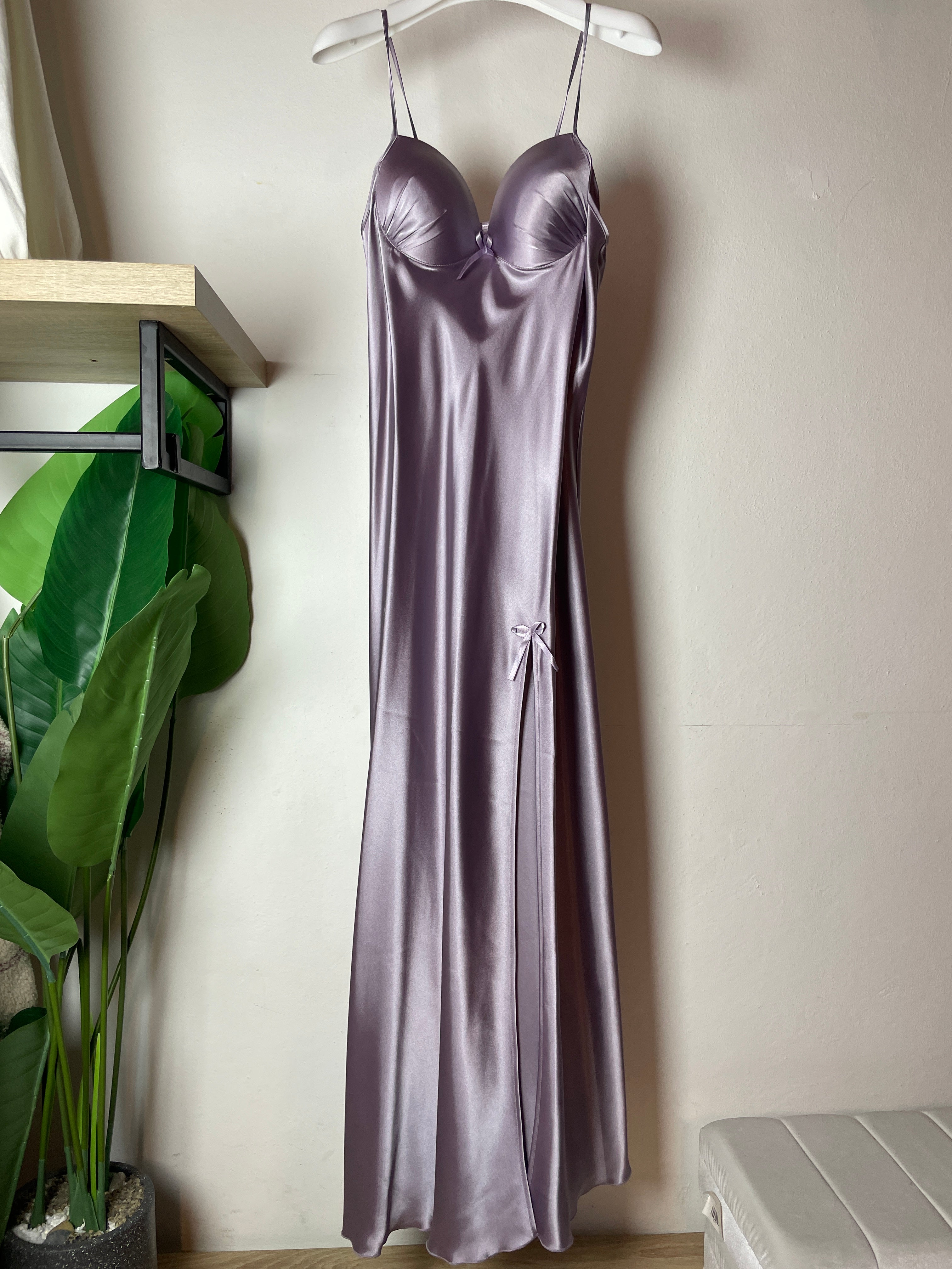 Luxurious Long Dress & Robe Set with Sleeve Delicate Embroidered & Satin Details S372