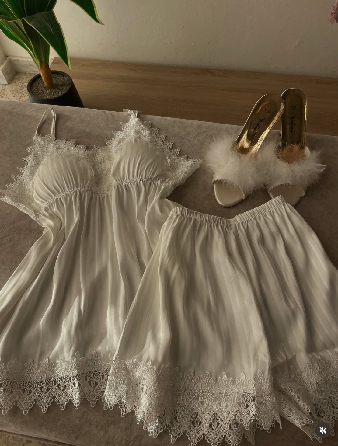 Luxy Short Satin set