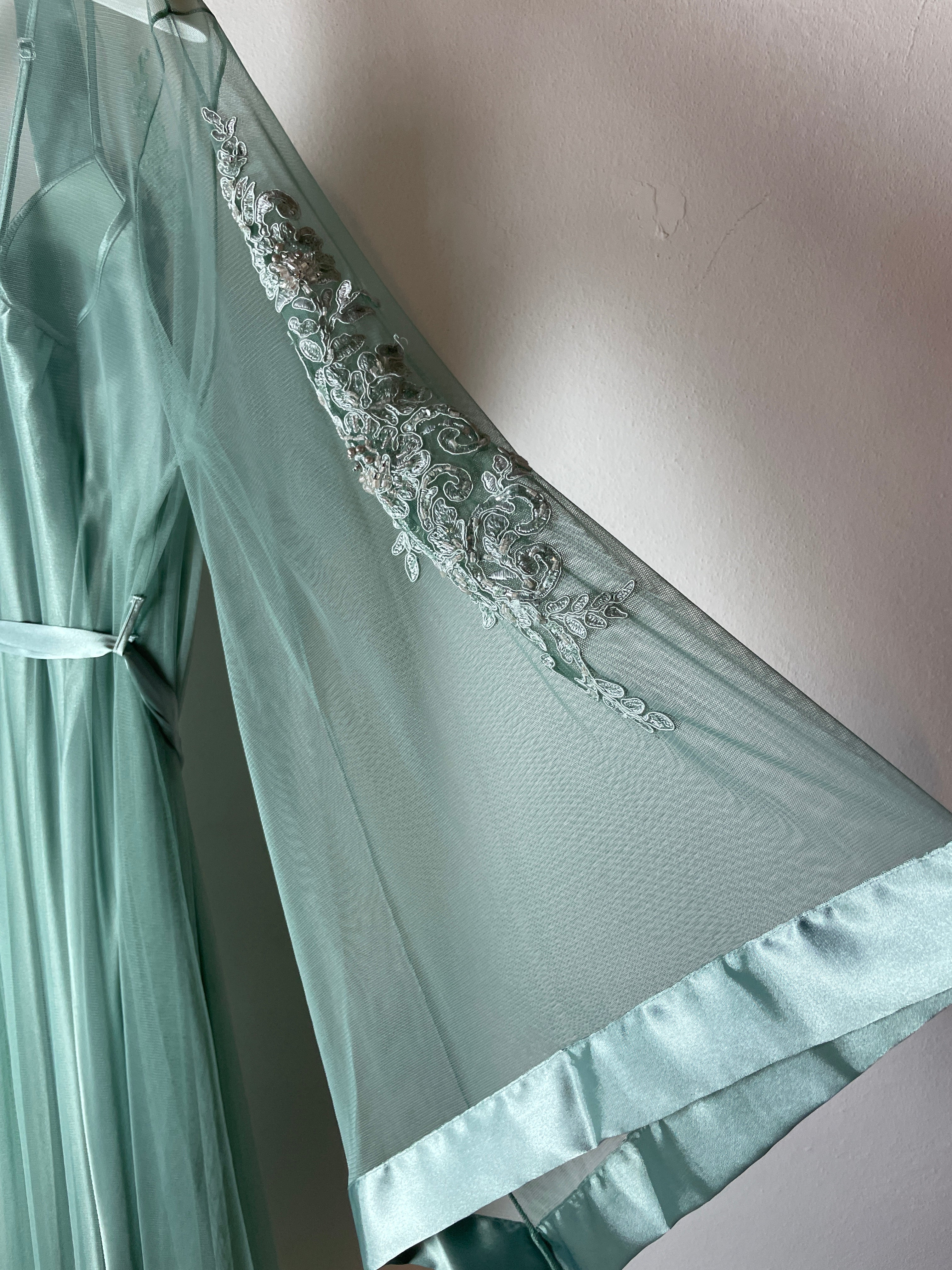 Luxurious Long Dress & Robe Set with Sleeve Delicate Embroidered & Satin Details S372