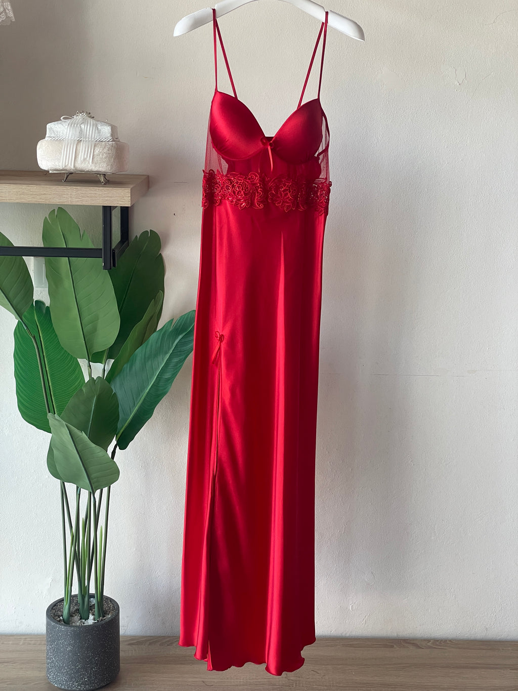 Long Luxurious Leave Embroidered Set
