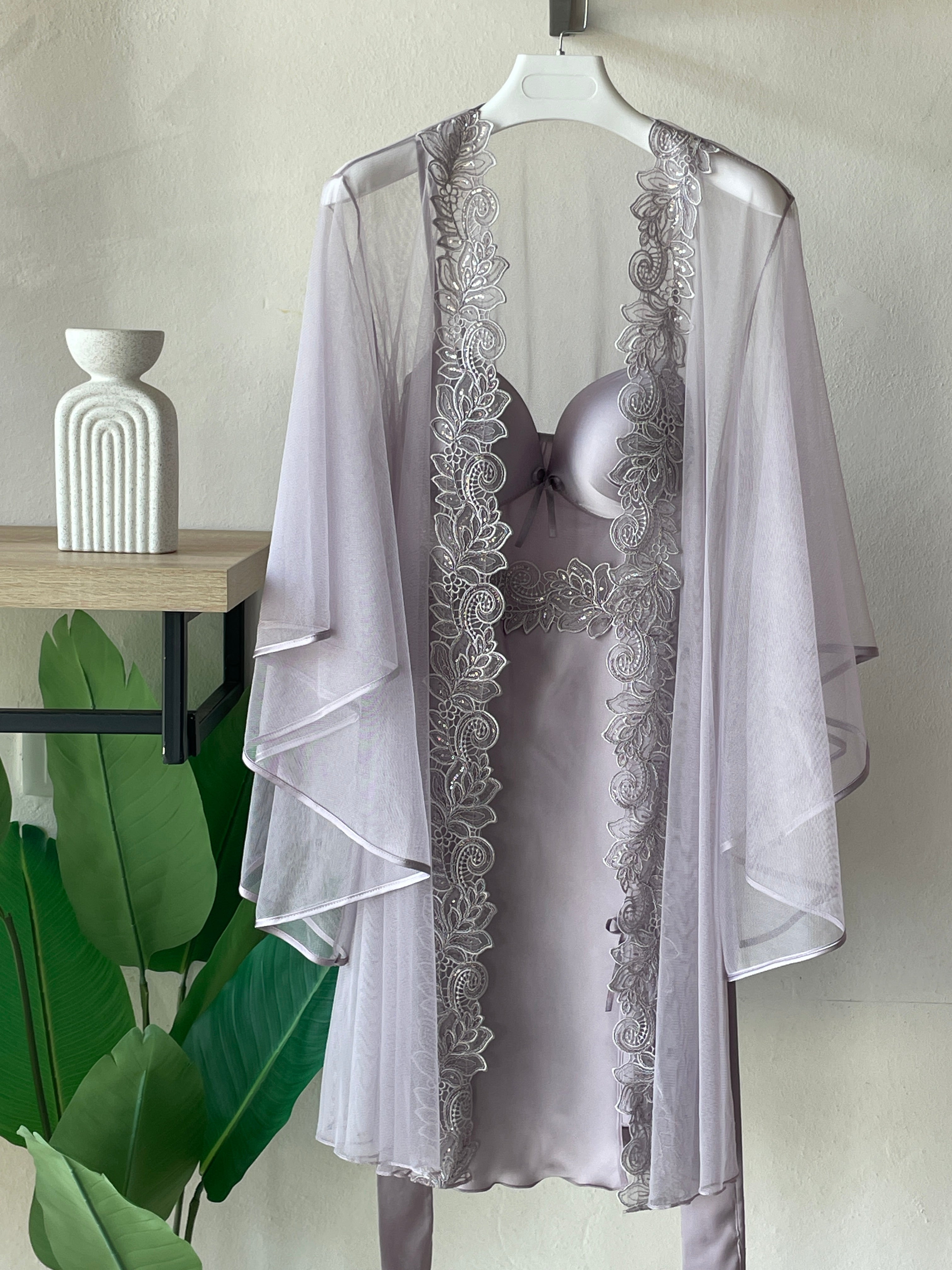Short Luxurious Leave Embroidered Set