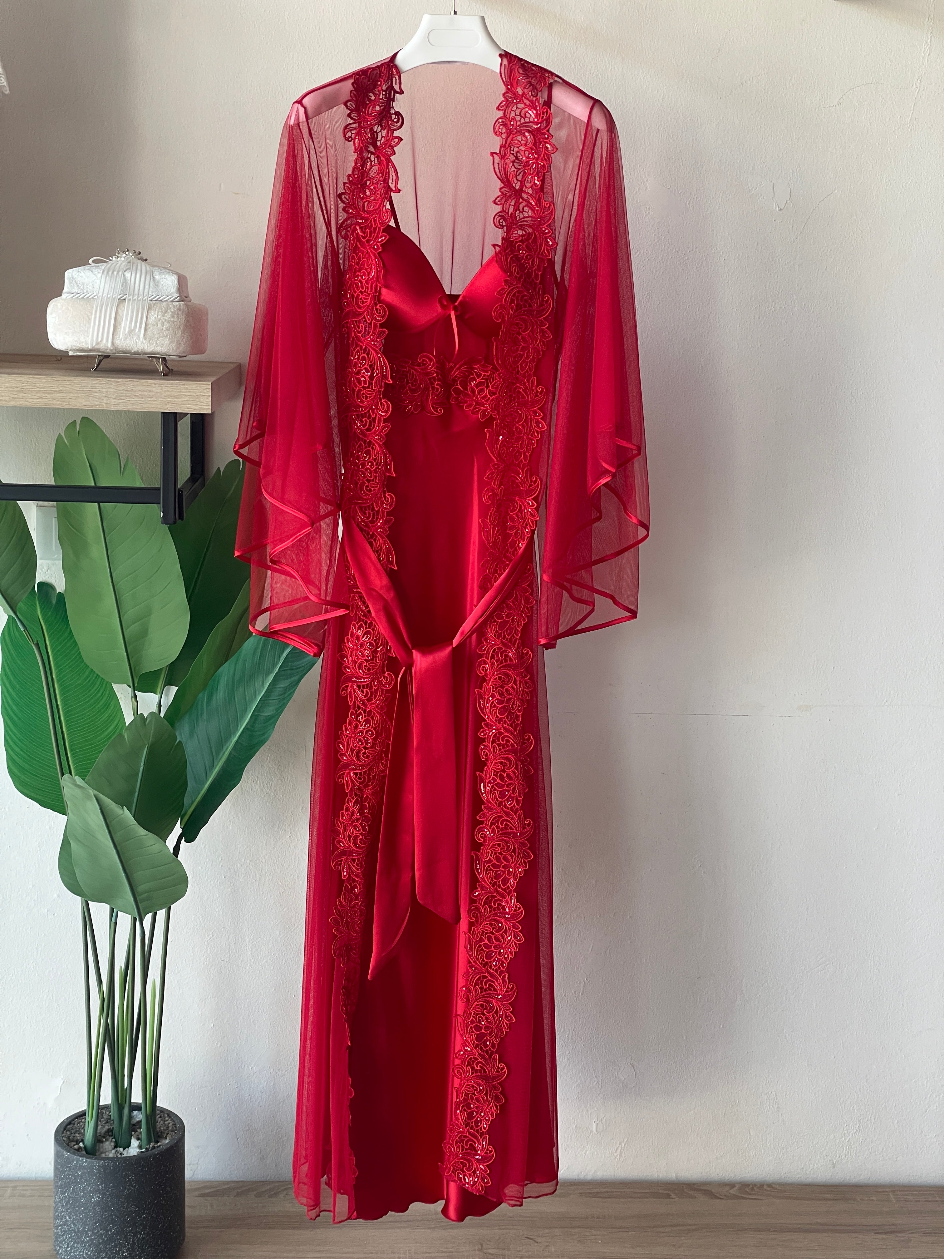 Long Luxurious Leave Embroidered Set