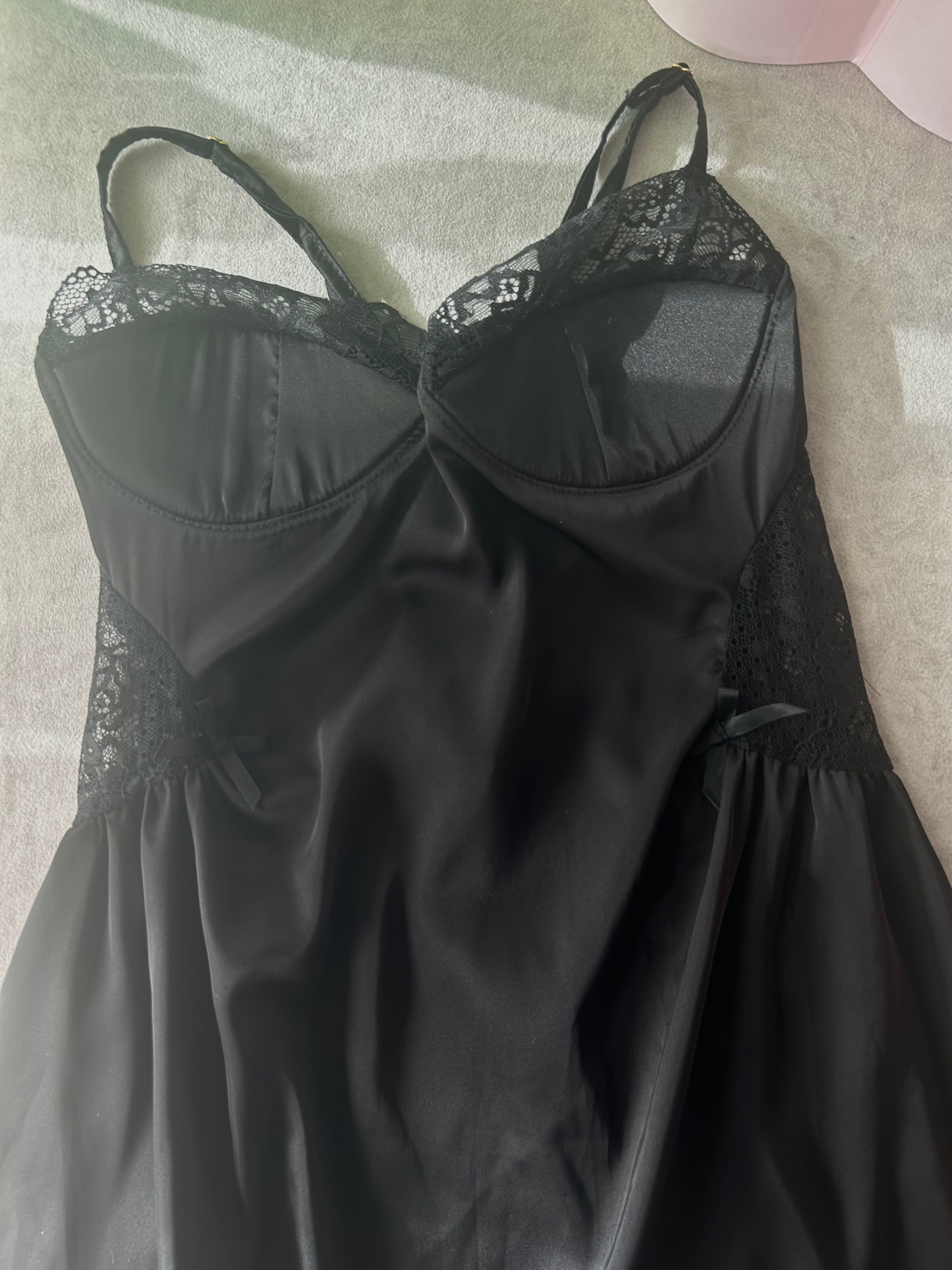 Feminine Silky with Ribbon