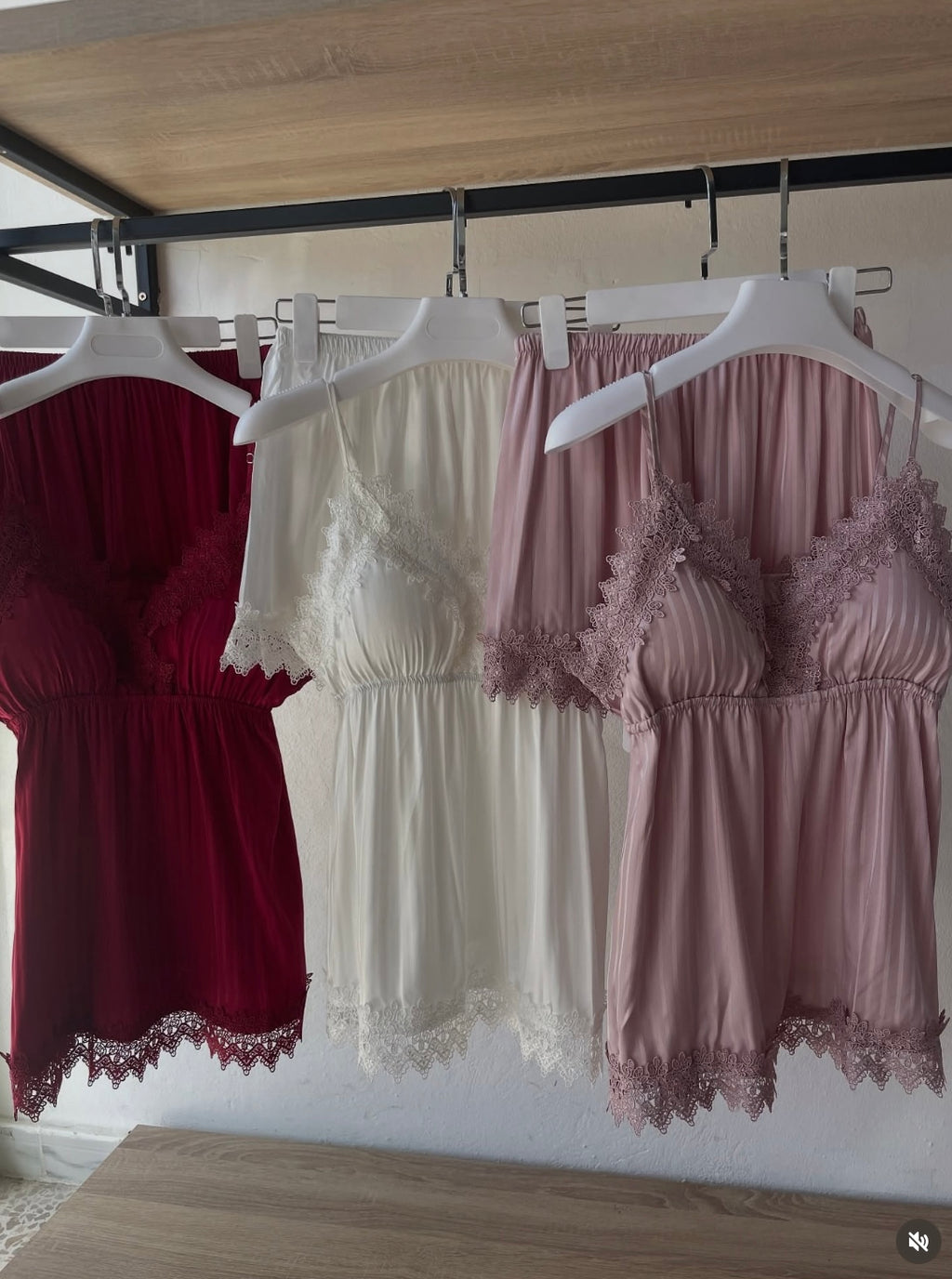 Luxy Short Satin set