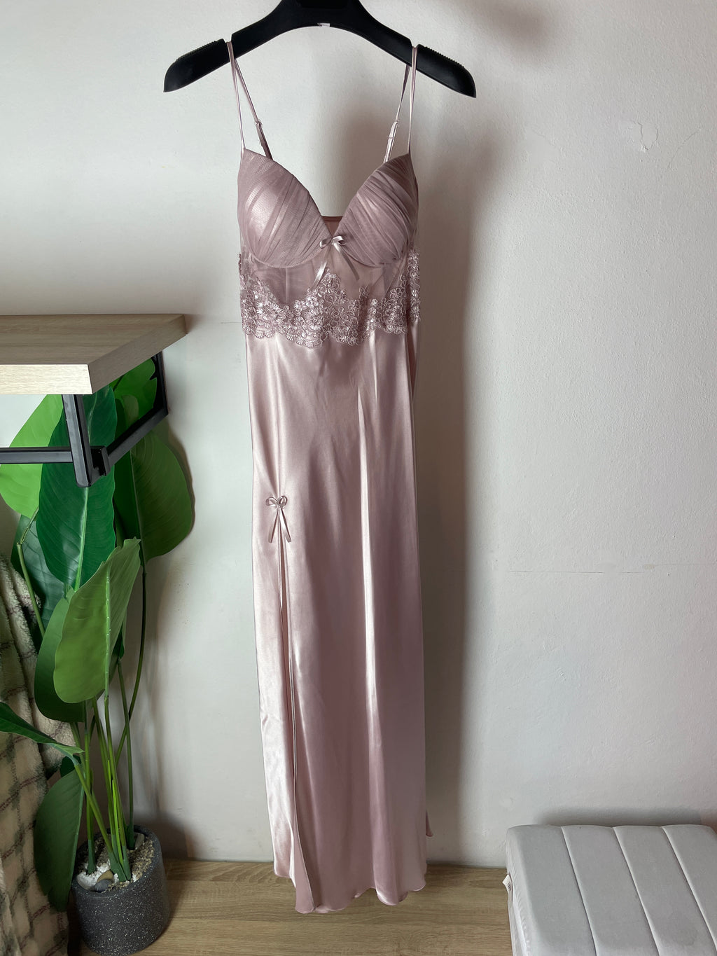 Pink Dress & Robe Set with Delicate Embroidered Details S525