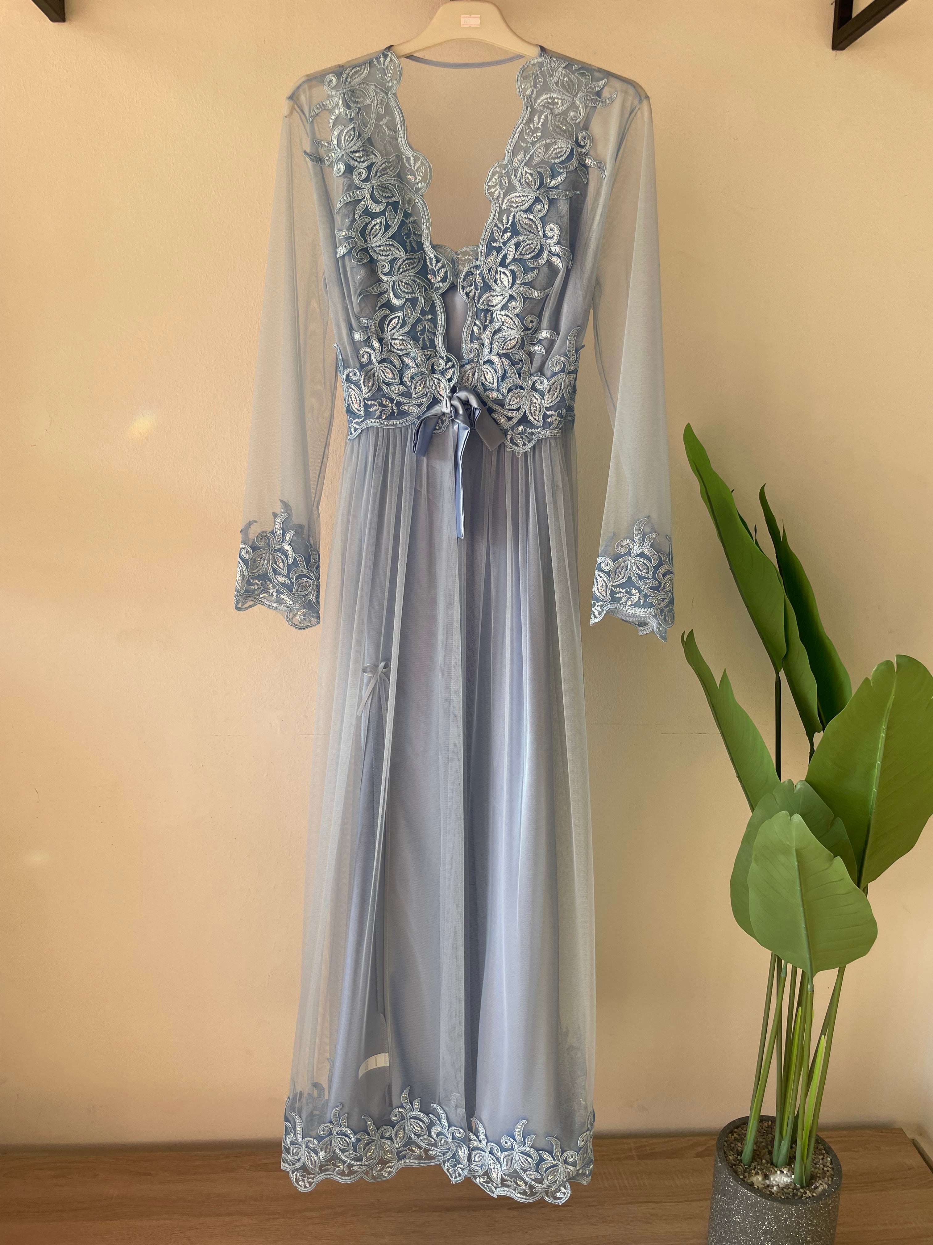 Luxurious Embroidered with bow design Long Dress & Robe Set S373